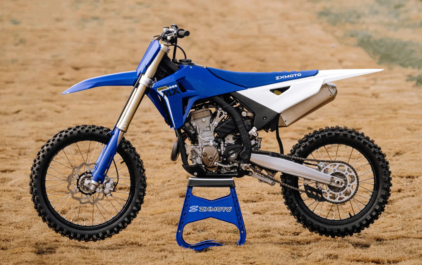 ZXMOTO MX250 250cc motocross bike, side view